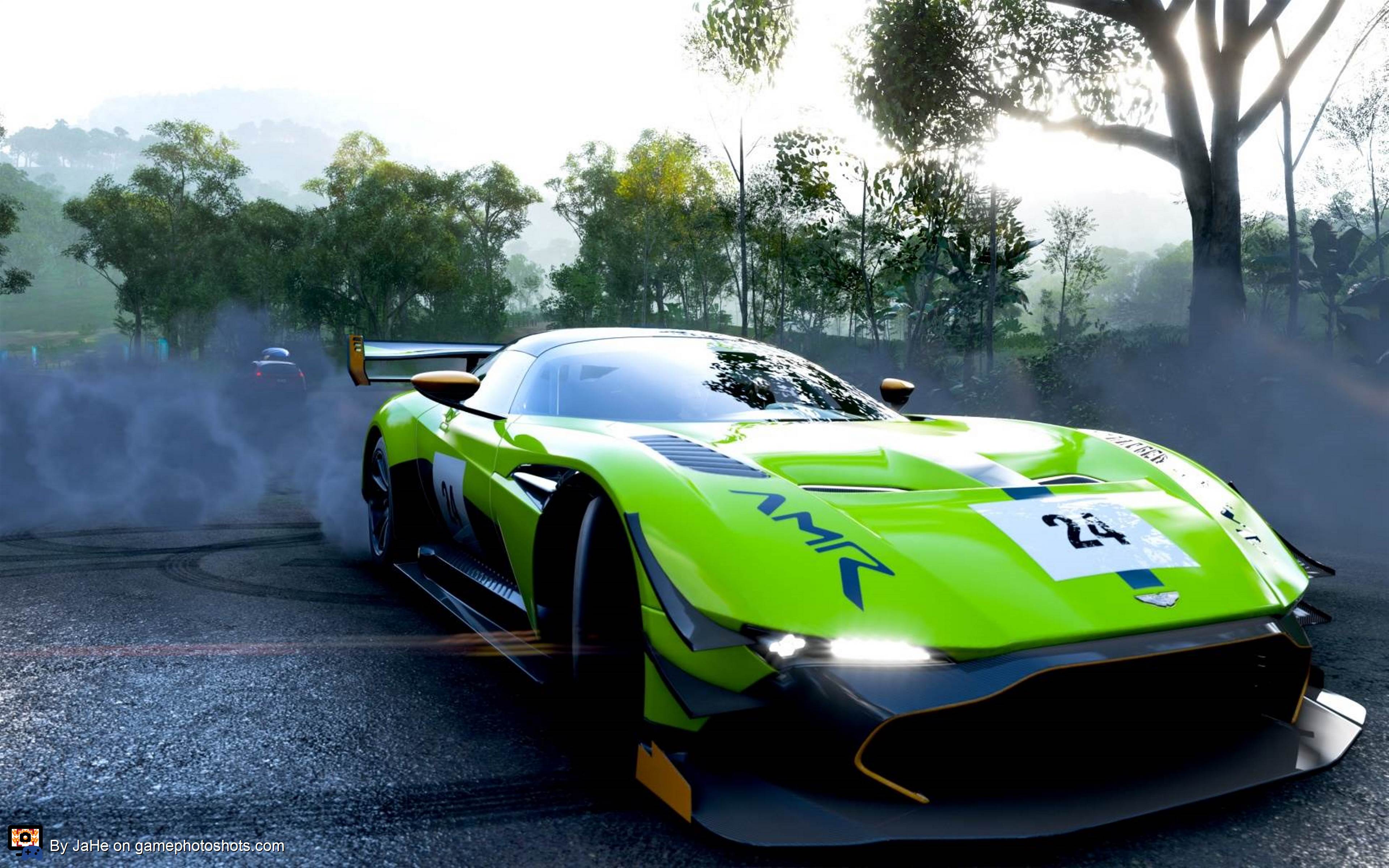 Aston Martin Vulcan AMR Pro