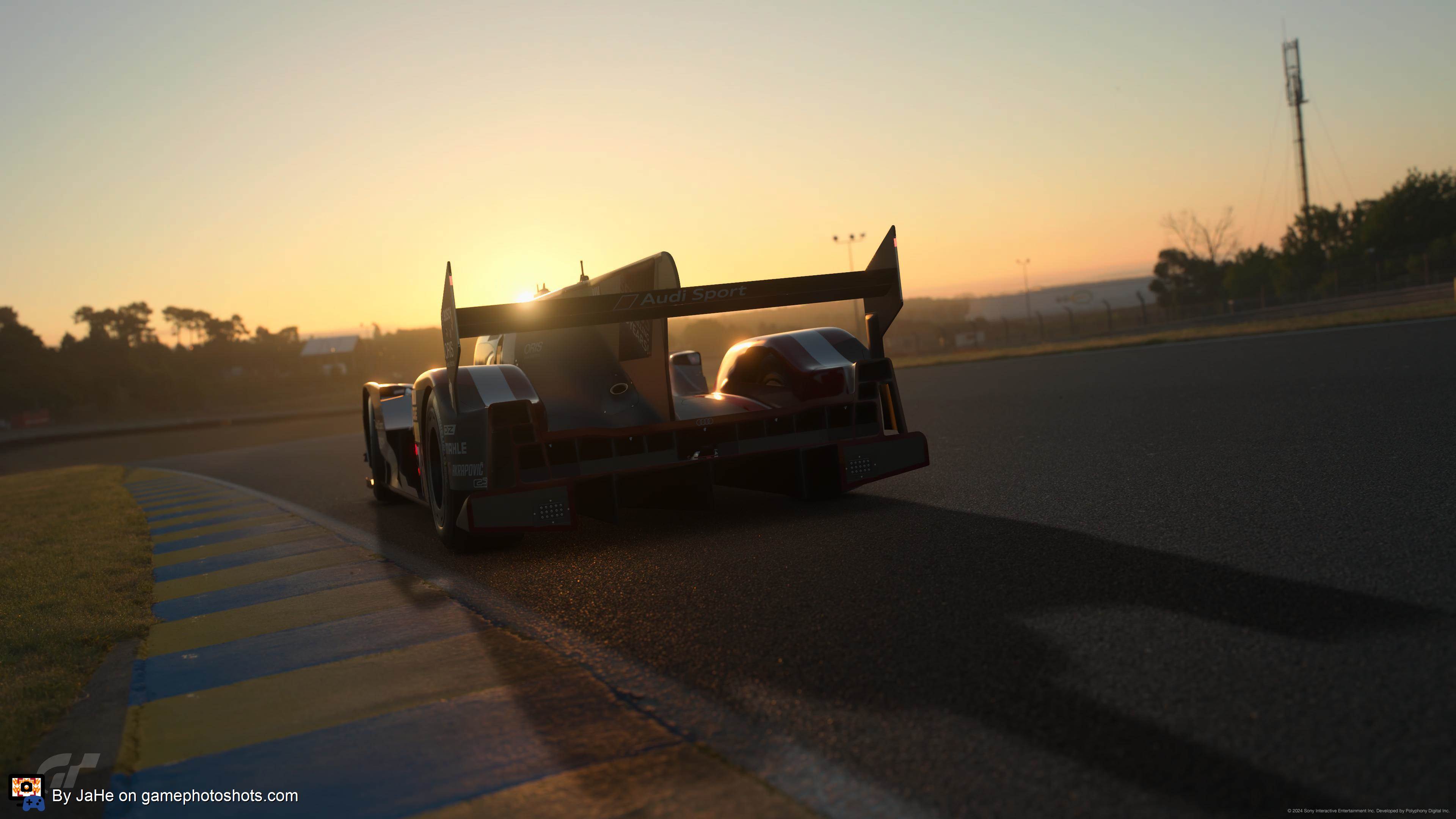 Sunset Audi R18