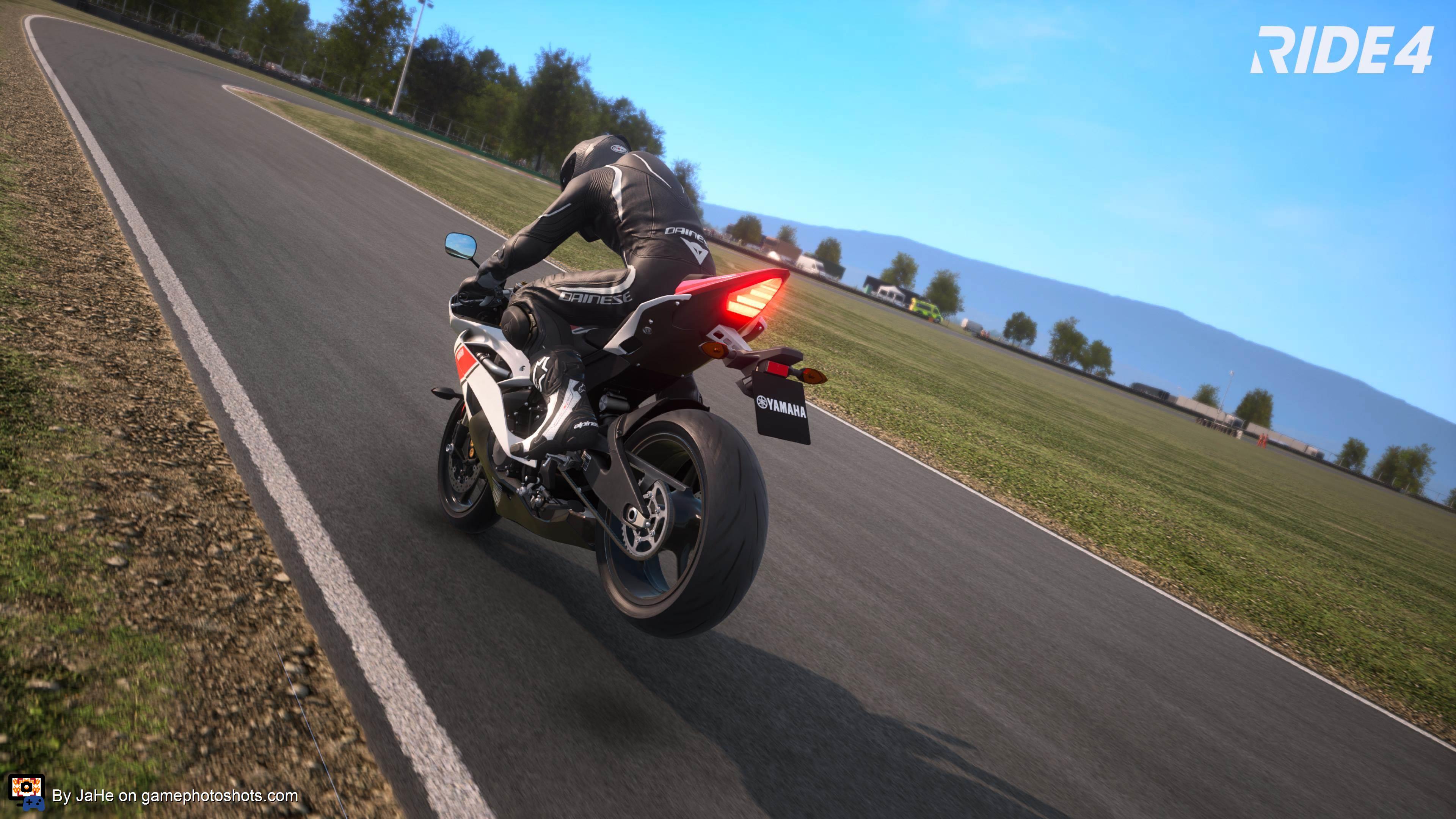 YZF-R6 2015 Stoppie